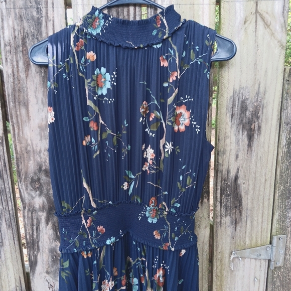 NANETTE NANETTE LEPORE Floral Navy Pleated Sleeveless Dress 14 - Picture 2 of 6